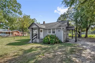 507 5th St, Pembroke, NC 28372 - Photo 2