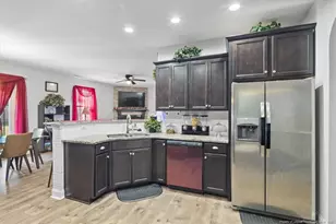 4425 Narrow Pine Ct, Parkton, NC 28371 - Photo 18