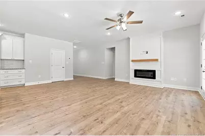211 E 7th Avenue, Raeford, NC 28376 - Photo 16