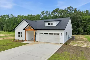 211 E 7th Ave, Raeford, NC 28376 - Photo 42