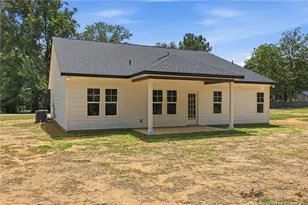 211 E 7th Ave, Raeford, NC 28376 - Photo 38