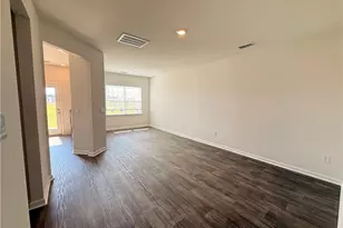 107 Starlight St, Sanford, NC 27330 - Photo 2