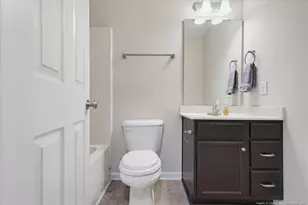 2513 Gardner Park Dr, Fayetteville, NC 28304 - Photo 32
