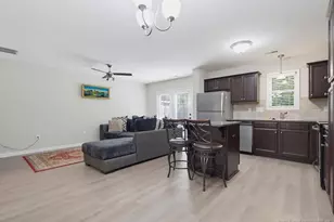 2513 Gardner Park Dr, Fayetteville, NC 28304 - Photo 16