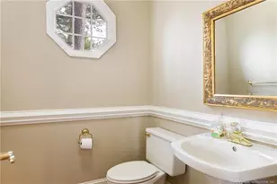 3500 Prestwick Dr, Fayetteville, NC 28303 - Photo 12