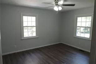 1816 Phillips Dr, Sanford, NC 27330 - Photo 18