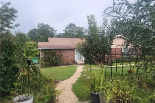 2061 Wood Duck Dr SW, Fayetteville, NC 28304 - Photo 10