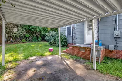 104 E Cottingham Street, Maxton, NC 28364 - Photo 20