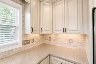 1918 Sunshine Ct, Hope Mills, NC 28348 - Photo 16