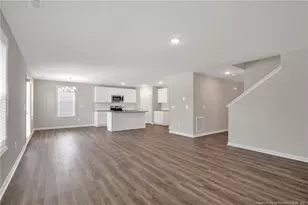 17 W Emily Gardens Dr, Selma, NC 27576 - Photo 4