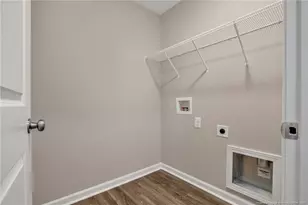 17 W Emily Gardens Dr, Selma, NC 27576 - Photo 20