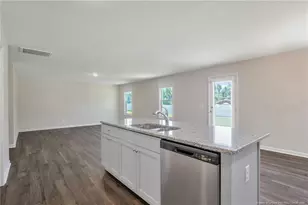 25 W Emily Gardens Rd, Selma, NC 27576 - Photo 14
