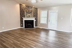 99 Andrew Blvd, Selma, NC 27576 - Photo 2