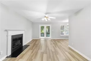 4129 Batesburg Dr, Hope Mills, NC 28348 - Photo 8