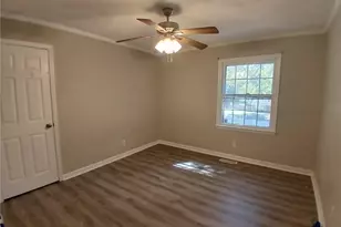 705 Shadowlawn Dr, Fayetteville, NC 28303 - Photo 8