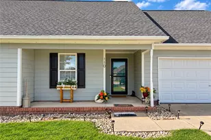 110 Digby Ct, Raeford, NC 28376 - Photo 2