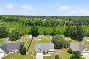 205 Bonney Ln, Fayetteville, NC 28306 - Photo 40