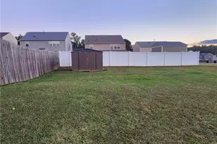 233 Palace Green Ln, Sanford, NC 27330 - Photo 20