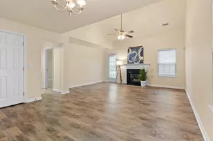 233 Palace Green Ln, Sanford, NC 27330 - Photo 2