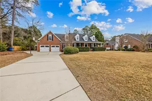 266 Courtyard Ln, Fayetteville, NC 28303 - Photo 2