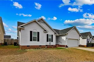 2232 Cliff Swallow Drive, Fayetteville, NC 28306 - Photo 2