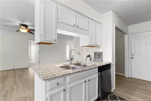 4400 Josh Ct, Hope Mills, NC 28348 - Photo 8