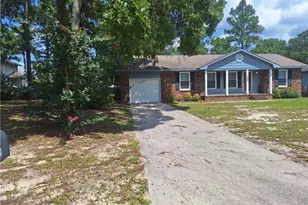 3752 Masters Dr, Hope Mills, NC 28348 - Photo 2