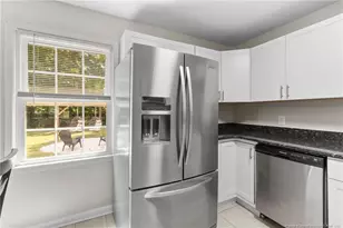 4937 Ellsworth Dr, Fayetteville, NC 28304 - Photo 6