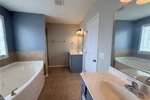 848 Screech Owl Dr, Hope Mills, NC 28348 - Photo 10