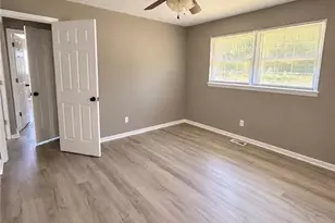16941 Wagram Rd, Laurinburg, NC 28352 - Photo 8