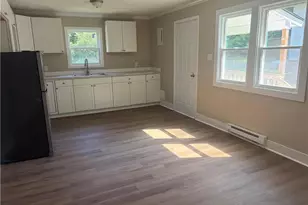 523 Oakwood Ave, Raeford, NC 28376 - Photo 6