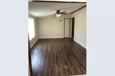 102 Singletary Street, Raeford, NC 28376 - Photo 2