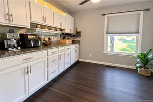 1916 Paisley Ave, Fayetteville, NC 28304 - Photo 6