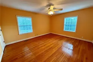 112 Elmhurst Dr, Lumberton, NC 28358 - Photo 14