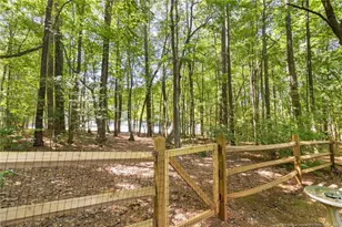 622 Chelsea Dr, Sanford, NC 27332 - Photo 6