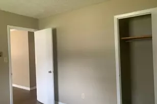 814 Varsity Dr, Fayetteville, NC 28304 - Photo 10
