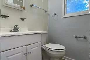 505 E 6th Ave, Raeford, NC 28376 - Photo 6