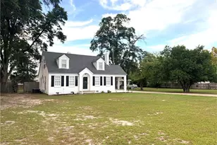 608 Fair St, Fayetteville, NC 28306 - Photo 2