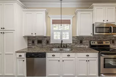 334 Ridgeway Court, Fayetteville, NC 28311 - Photo 16