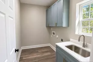 1870 Cascade St, Fayetteville, NC 28301 - Photo 4