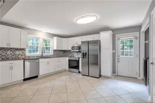 1923 McGougan Rd, Fayetteville, NC 28303 - Photo 8