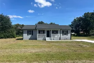 1435 Strickland Bridge Rd, Fayetteville, NC 28304 - Photo 2