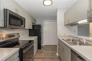 679 Bartons Landing Landing, Fayetteville, NC 28314 - Photo 14