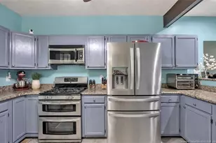 305 Oates Dr, Fayetteville, NC 28311 - Photo 16