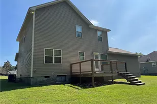 1129 Fairhaven Trail, Hope Mills, NC 28348 - Photo 4