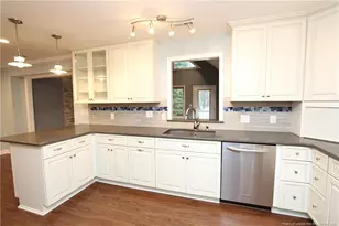 100 Fawn Ct, Cary, NC 27513 - Photo 14