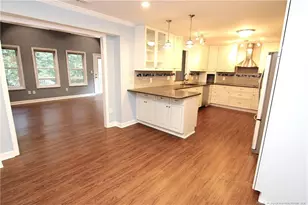 100 Fawn Ct, Cary, NC 27513 - Photo 10
