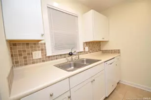 100 Carmichael Ct, Cary, NC 27511 - Photo 8