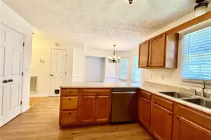 2401 Larwood Dr, Fayetteville, NC 28306 - Photo 12