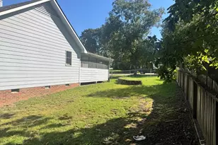7495 Elkhorn Dr, Fayetteville, NC 28314 - Photo 8